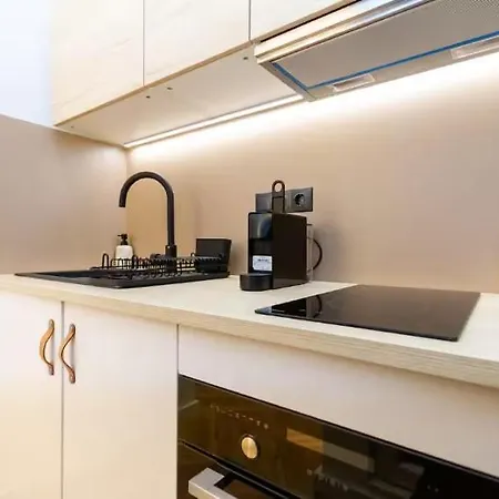 Stylish Csengery Nest By Nw *