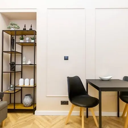 Stylish Csengery Nest By Nw