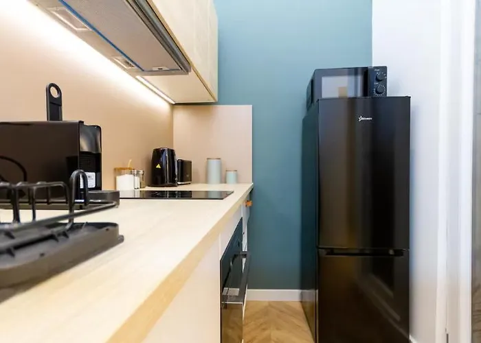 Lägenhet Stylish Csengery Nest By Nw