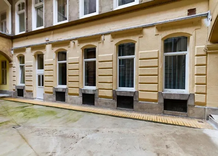 Stylish Csengery Nest By Nw Lägenhet *